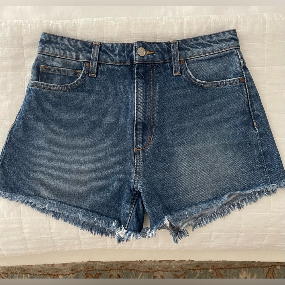 Joe’s Jeans High Rise Denim Blue Jean Shorts 5 Pockets Sz. 26